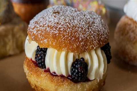 Exploring the Delicious Seasonal and Holiday Treats Offered by Bakeries in Southwestern Pennsylvania