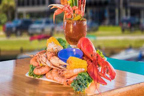 The Ultimate Guide to Seafood Restaurants in Gulfport, MS with a Waterfront View